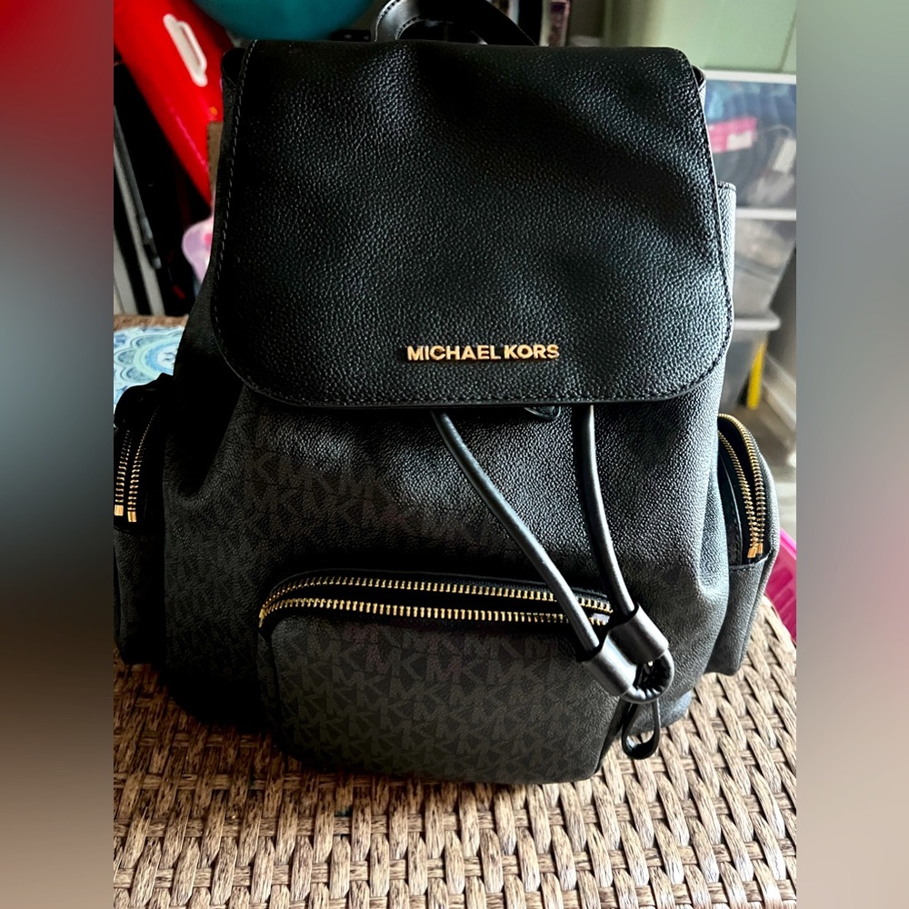 Micheal Kors backpack